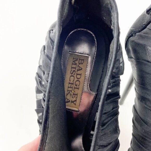 Badgley Mischka Black Heels - Picture 3 of 10